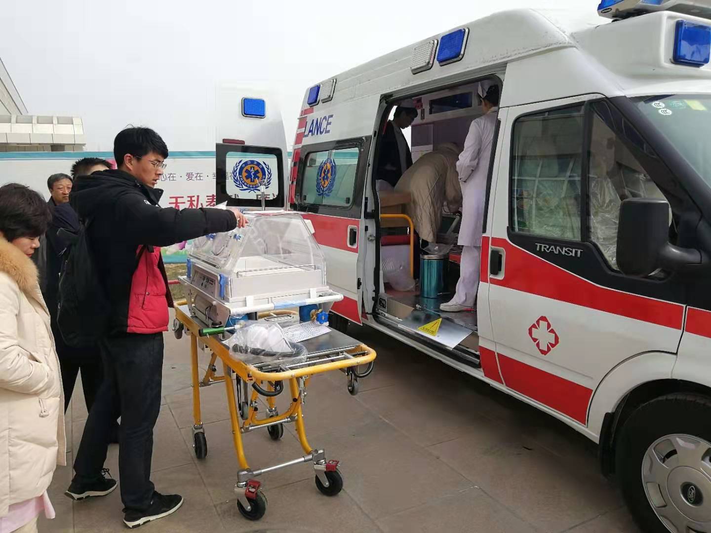 前郭尔罗斯蒙古族自治县救护车转院